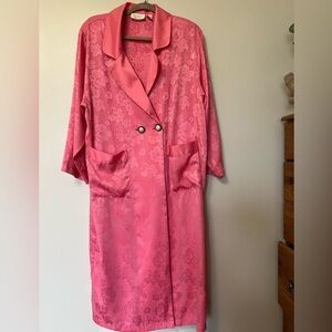 Vintage Victorias Secret Gold Label 90s Y2K Pink Floral patterned nightgown